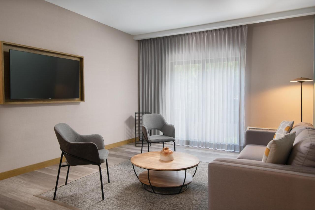 Courtyard By Marriott Santo Domingo Exterior foto