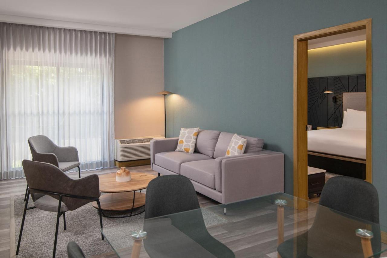 Courtyard By Marriott Santo Domingo Exterior foto
