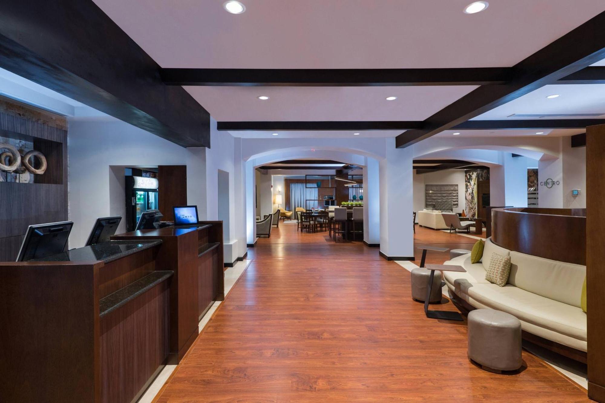 Courtyard By Marriott Santo Domingo Exterior foto