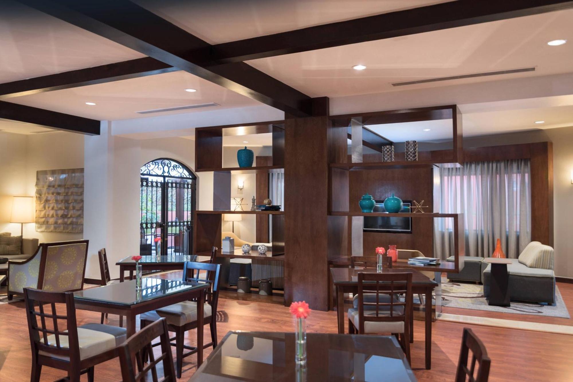 Courtyard By Marriott Santo Domingo Exterior foto